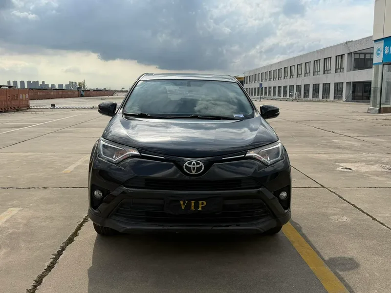 Toyota RAV4 2019 2.0L CVT Version avant-gardiste à deux roues motrices État VI extérieur photo 2 Toyota RAV4 2019 2.0L CVT Version avant-gardiste à deux roues motrices État VI extérieur photo 2