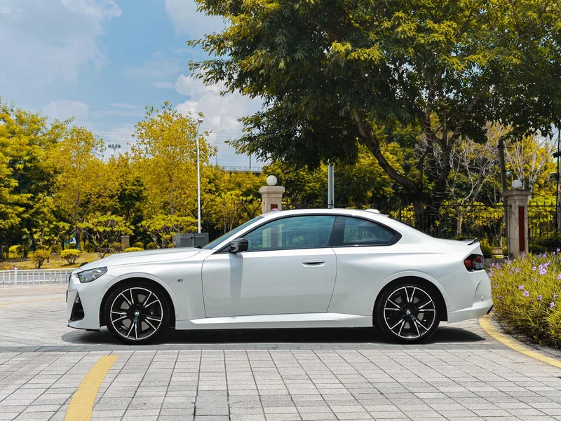 BMW 2 Series 2024 M240i Coupe exterior photo 4 BMW 2 Series 2024 M240i Coupe exterior photo 4