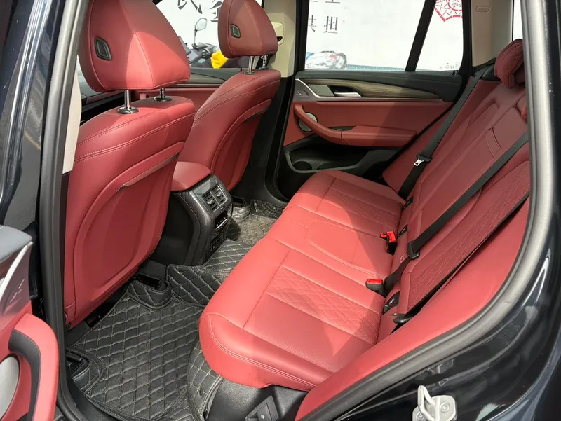 BMW X3 2023 xDrive30i Type de luxe M Ensemble de nuit Yao intérieur photo 10