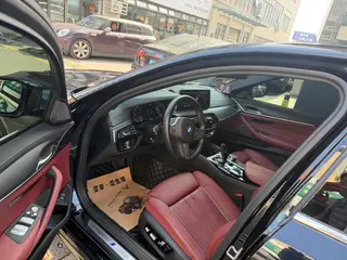 BMW 5 Series 2023 Restyling 530Li Premium Class M Sports suit interior photo 10 BMW 5 Series 2023 Restyling 530Li Premium Class M Sports suit interior photo 10