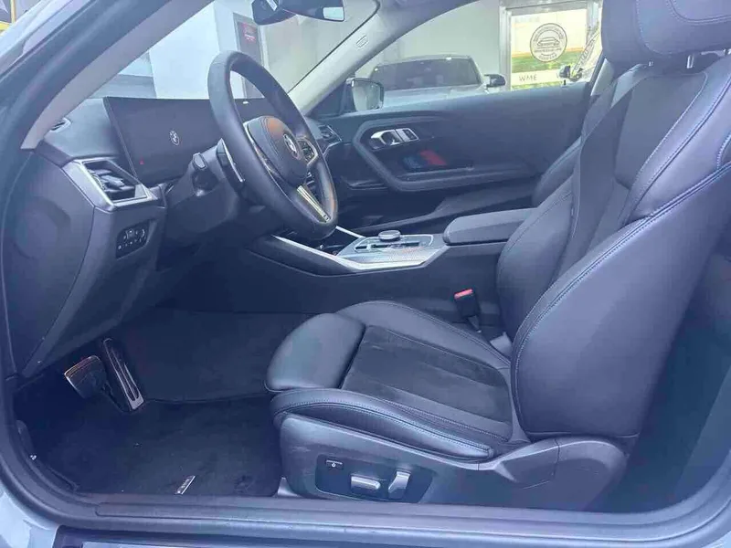 BMW 2 Series 2023 225i Coupe M Sports Night Suit interior photo 13 BMW 2 Series 2023 225i Coupe M Sports Night Suit interior photo 13