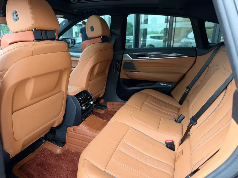 BMW 6 Series GT 2022 630i M Sports suit interior photo 13