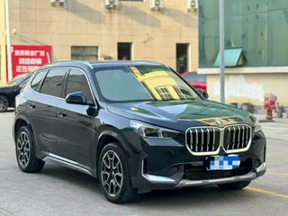 BMW X1 2025 sDrive25Li X Design Suit exterior photo 3 BMW X1 2025 sDrive25Li X Design Suit exterior photo 3