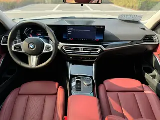 BMW 3 Series 2023 320i M Conjunto deportivo interior foto 15 BMW 3 Series 2023 320i M Conjunto deportivo interior foto 15