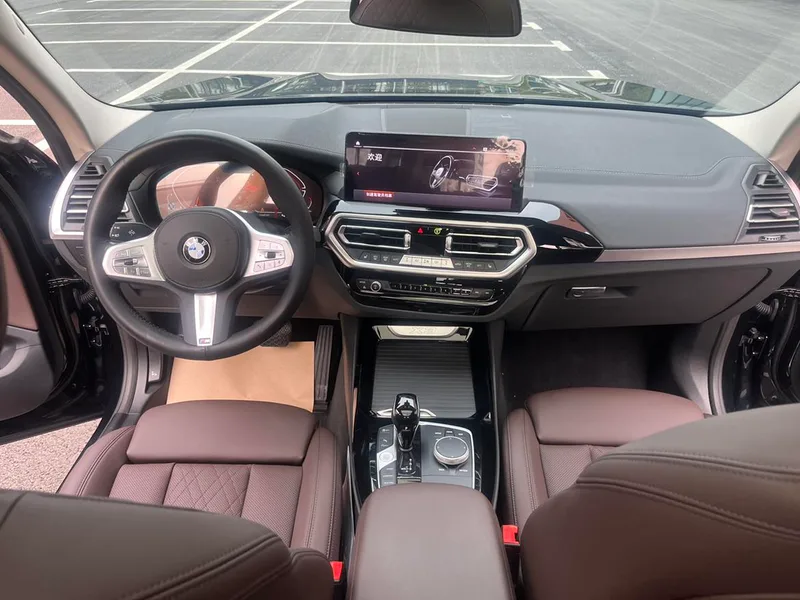 BMW X3 2024 2.0T Automatique Quatre roues motrices 5 Siège Version originale extérieur photo 8 BMW X3 2024 2.0T Automatique Quatre roues motrices 5 Siège Version originale extérieur photo 8