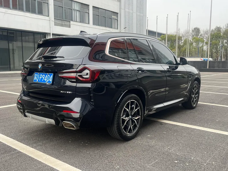 BMW X3 2024 2.0T Automatique Quatre roues motrices 5 Siège Version originale intérieur photo 13 BMW X3 2024 2.0T Automatique Quatre roues motrices 5 Siège Version originale intérieur photo 13