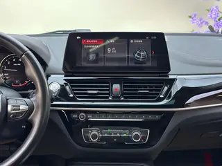 BMW 1 Series 2023 125i M Sports Obsidian Night Edition interior photo 16