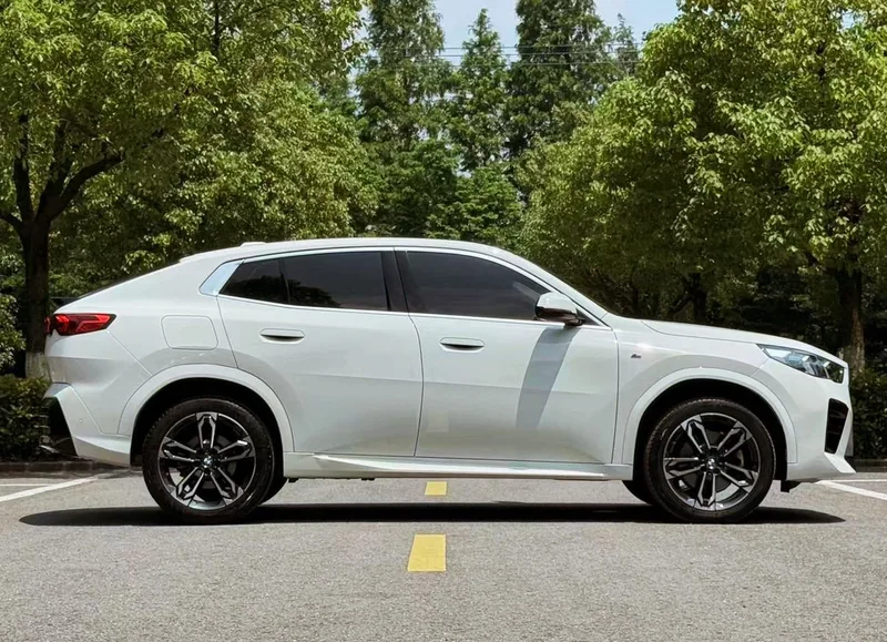 BMW X2 2024 sDrive25i M Sports suit exterior photo 4 BMW X2 2024 sDrive25i M Sports suit exterior photo 4