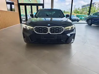 BMW 3 Series 2023 325Li M Sports suit exterior photo 2 BMW 3 Series 2023 325Li M Sports suit exterior photo 2