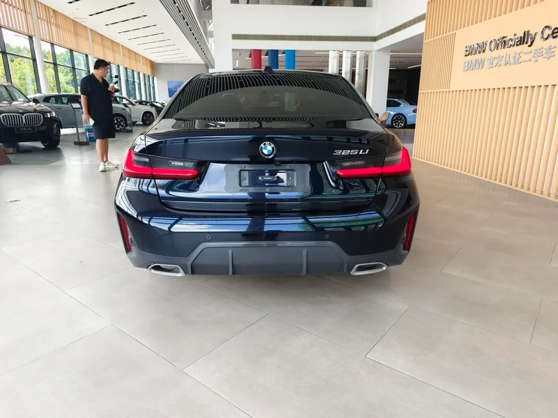 BMW 3 Series 2023 325Li M Sports suit exterior photo 8 BMW 3 Series 2023 325Li M Sports suit exterior photo 8