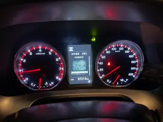 Toyota RAV4 2018 2.5L Автоматический полный привод элиты i Версия интерьер фото 17