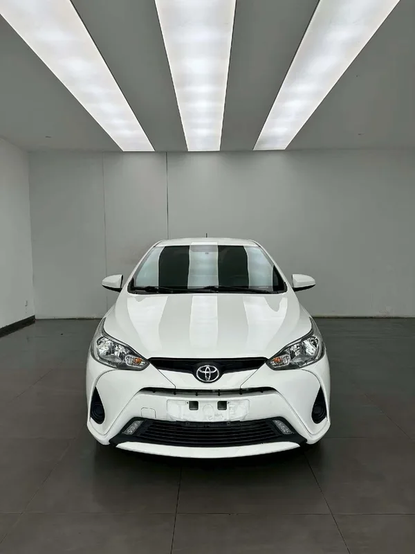 Toyota Yaris L Sedan 2022 1.5L CVT Leader PLUS Version extérieur photo 2 Toyota Yaris L Sedan 2022 1.5L CVT Leader PLUS Version extérieur photo 2