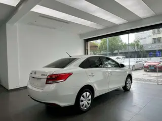 Toyota Yaris L Sedan 2022 1.5L CVT Leader PLUS Version intérieur photo 9 Toyota Yaris L Sedan 2022 1.5L CVT Leader PLUS Version intérieur photo 9