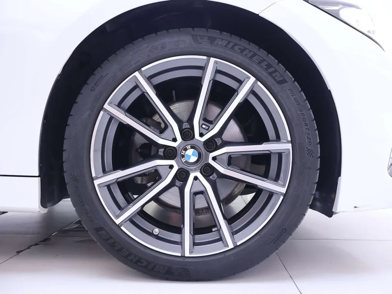 BMW 3 Series 2023 320Li M Sports suit exterior photo 7 BMW 3 Series 2023 320Li M Sports suit exterior photo 7