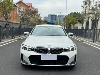 BMW 3 Series 2023 325Li M Conjunto deportivo exterior foto 2