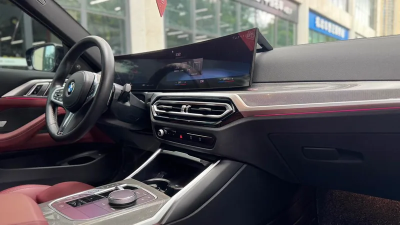 BMW 4 Series 2023 430i M Sports Night Suit interior photo 14 BMW 4 Series 2023 430i M Sports Night Suit interior photo 14