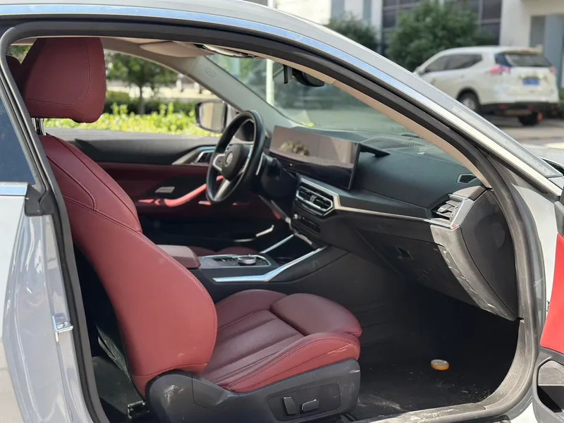 BMW 4 Series 2023 425i M Sports suit interior photo 6