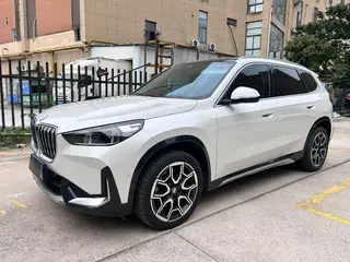 BMW X1 2023 sDrive25Li M Conjunto deportivo