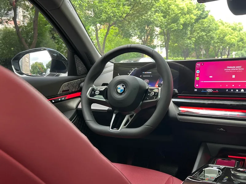 BMW 5 Series 2025 Restyling 525Li M Sports suit exterior photo 7 BMW 5 Series 2025 Restyling 525Li M Sports suit exterior photo 7
