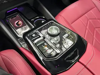 BMW 5 Series 2025 Restyling 525Li M Sports suit interior photo 13 BMW 5 Series 2025 Restyling 525Li M Sports suit interior photo 13
