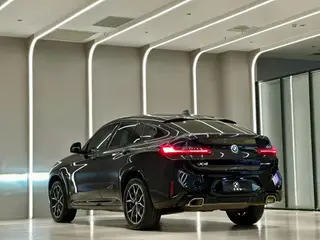 BMW X4 2022 xDrive 25i M Sports suit exterior photo 2 BMW X4 2022 xDrive 25i M Sports suit exterior photo 2