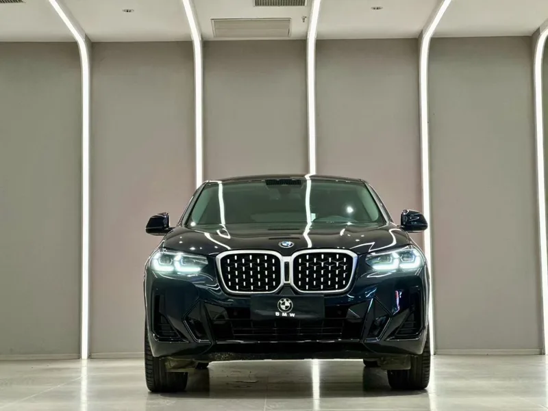 BMW X4 2022 xDrive 25i M Sports suit exterior photo 5 BMW X4 2022 xDrive 25i M Sports suit exterior photo 5