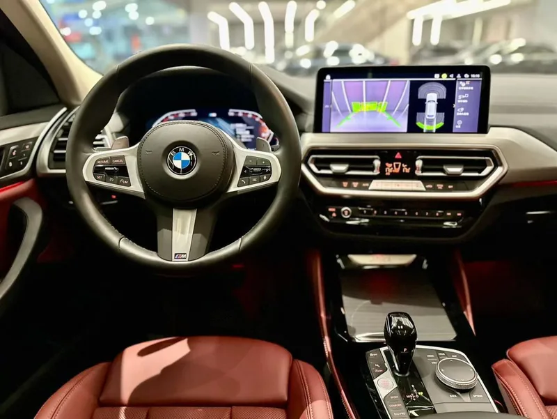 BMW X4 2022 xDrive 25i M Sports suit interior photo 7 BMW X4 2022 xDrive 25i M Sports suit interior photo 7