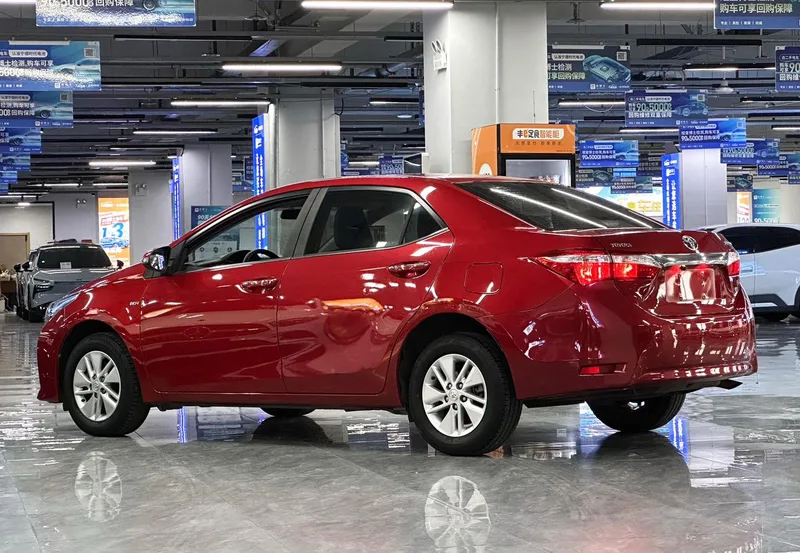 Toyota Corolla 2014 1.6L CVT GL extérieur photo 5 Toyota Corolla 2014 1.6L CVT GL extérieur photo 5