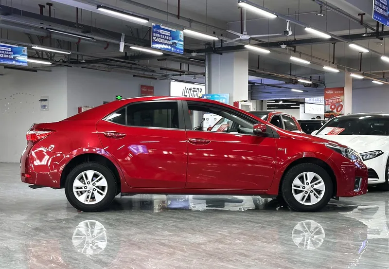 Toyota Corolla 2014 1.6L CVT GL extérieur photo 8 Toyota Corolla 2014 1.6L CVT GL extérieur photo 8