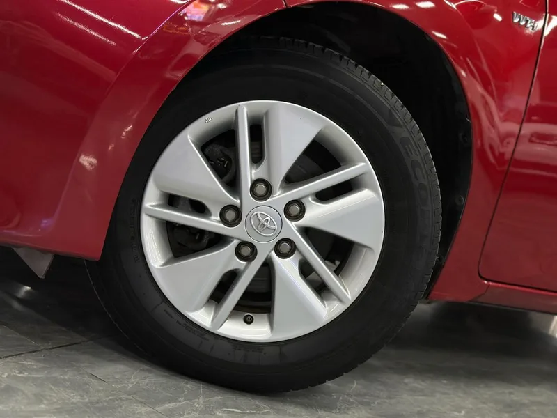 Toyota Corolla 2014 1.6L CVT GL extérieur photo 9 Toyota Corolla 2014 1.6L CVT GL extérieur photo 9