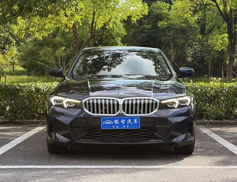 BMW 3 Series 2023 320Li M Sports suit exterior photo 2