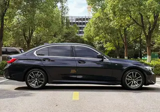 BMW 3 Series 2023 320Li M Sports suit exterior photo 4