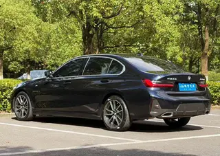 BMW 3 Series 2023 320Li M Sports suit exterior photo 7