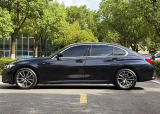 BMW 3 Series 2023 320Li M Sports suit exterior photo 8