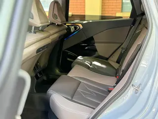 BMW X3 2025 xDrive30L Leading Type M Sports suit interior photo 18 BMW X3 2025 xDrive30L Leading Type M Sports suit interior photo 18