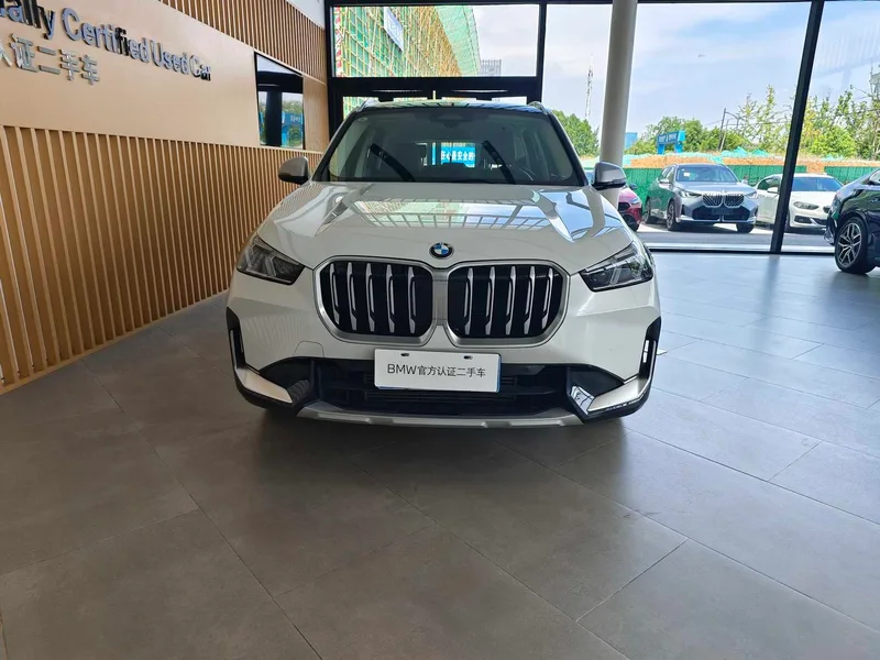 BMW X1 2023 sDrive20Li X Design Suit exterior photo 2 BMW X1 2023 sDrive20Li X Design Suit exterior photo 2