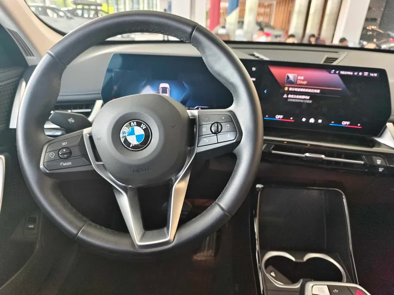 BMW X1 2023 sDrive20Li X Design Suit interior photo 18 BMW X1 2023 sDrive20Li X Design Suit interior photo 18