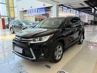 Toyota Highlander 2021 2.0T 4WD Premium Edition 7 Asiento
