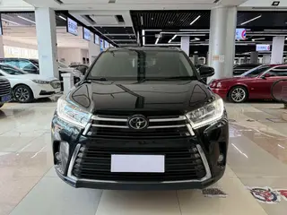 Toyota Highlander 2021 2.0T 4WD Premium Edition 7 Asiento exterior foto 2 Toyota Highlander 2021 2.0T 4WD Premium Edition 7 Asiento exterior foto 2