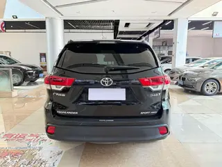 Toyota Highlander 2021 2.0T 4WD Premium Edition 7 Asiento exterior foto 5 Toyota Highlander 2021 2.0T 4WD Premium Edition 7 Asiento exterior foto 5