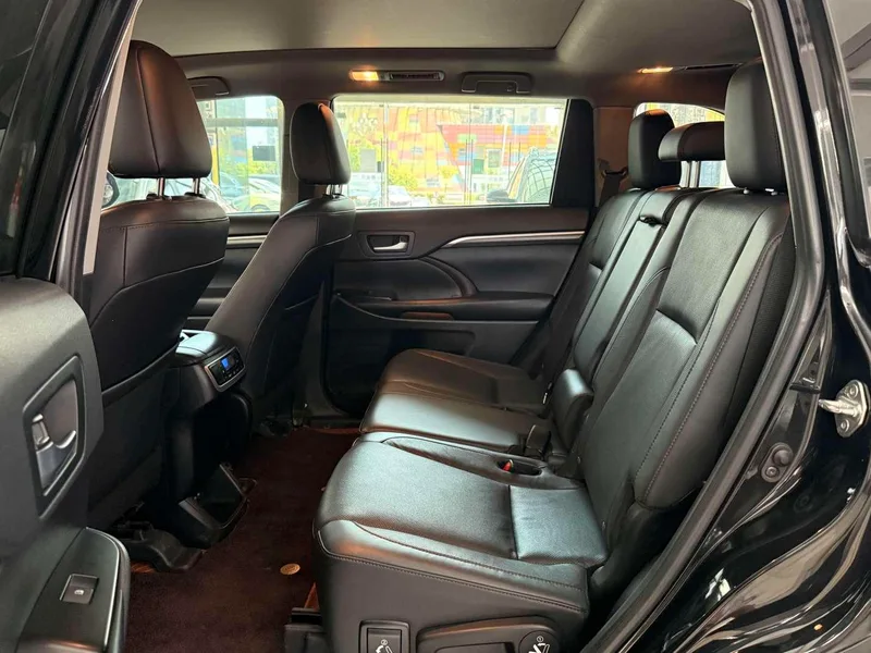 Toyota Highlander 2021 2.0T 4WD Premium Edition 7 Asiento exterior foto 8 Toyota Highlander 2021 2.0T 4WD Premium Edition 7 Asiento exterior foto 8