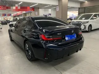 BMW 3 Series 2025 330Li Premium Class M Sports Night Suit interior photo 9 BMW 3 Series 2025 330Li Premium Class M Sports Night Suit interior photo 9