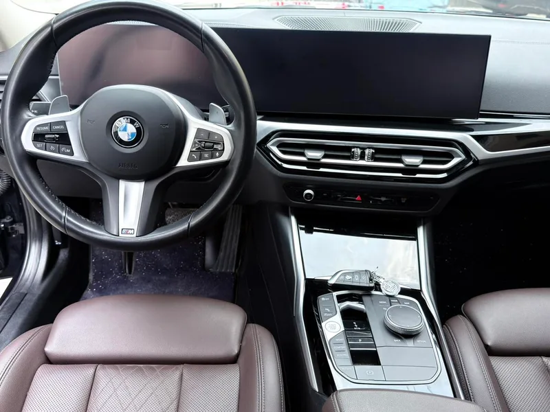 BMW 3 Series 2023 320Li M Sports suit interior photo 6