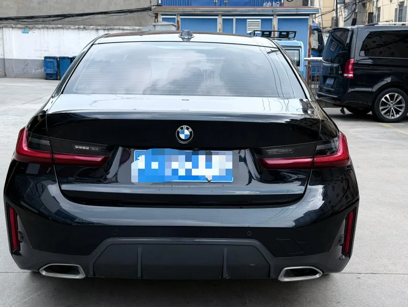 BMW 3 Series 2023 320Li M Sports suit interior photo 9