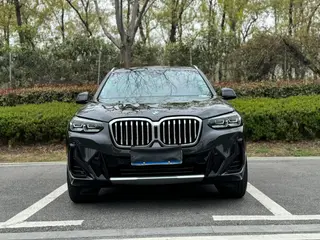 BMW X3 2022 Restyling xDrive25i M Sports suit exterior photo 2