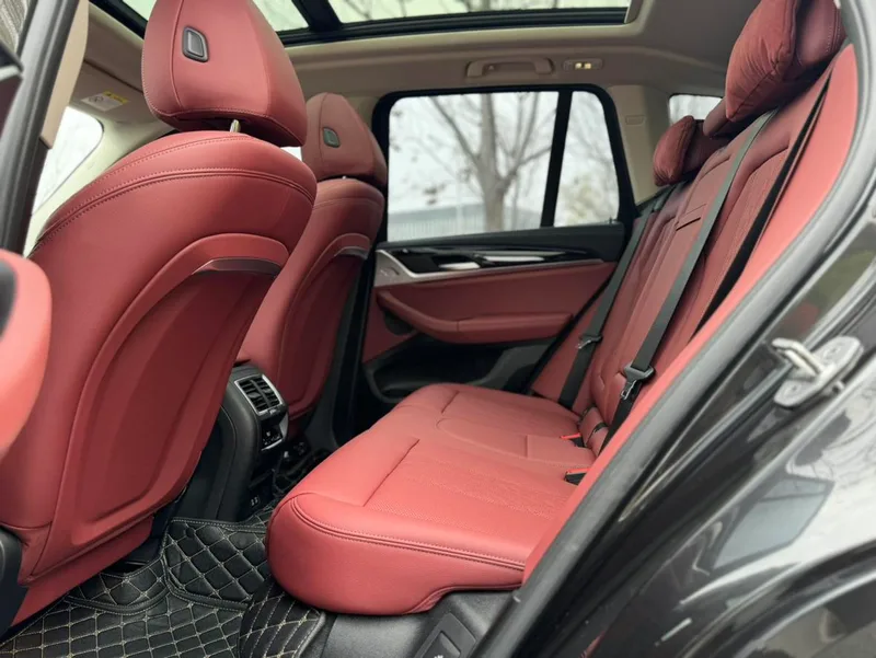 BMW X3 2022 Restyling xDrive25i M Sports suit interior photo 12