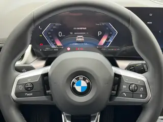 BMW X1 2023 sDrive25Li M Sports suit exterior photo 4 BMW X1 2023 sDrive25Li M Sports suit exterior photo 4