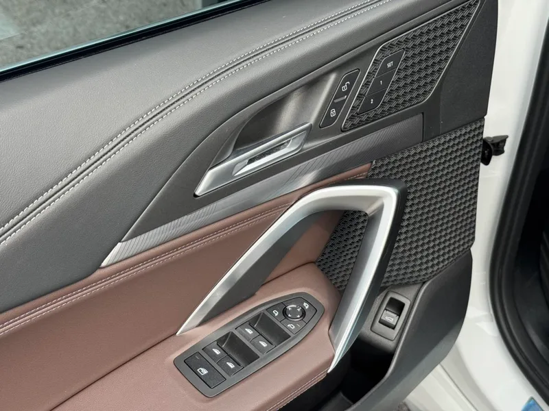 BMW X1 2023 sDrive25Li M Sports suit exterior photo 5 BMW X1 2023 sDrive25Li M Sports suit exterior photo 5