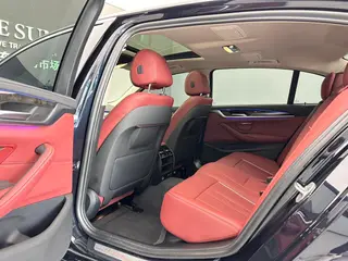 BMW 5 Series 2022 Second change 525Li Luxury Set interior photo 6 BMW 5 Series 2022 Second change 525Li Luxury Set interior photo 6