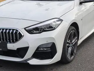 BMW 2 Series 2023 225i Coupé de cuatro puertas M Conjunto deportivo exterior foto 4